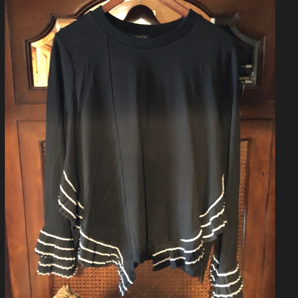 Gorgeous Black Boutique blouse